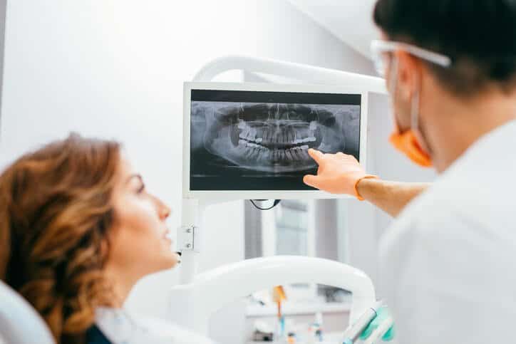 iStock 6424348281, Emergency Dentistry