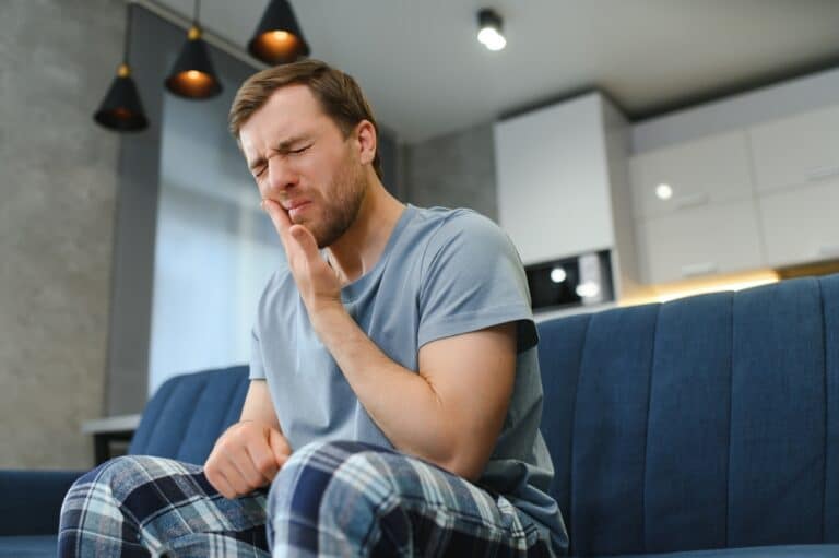 bad tooth pain, Ouch! What You Need to Know When Tooth Pain Won't Go Away